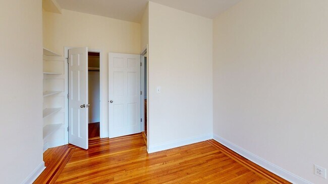 Building Photo - 171 Audubon Ave