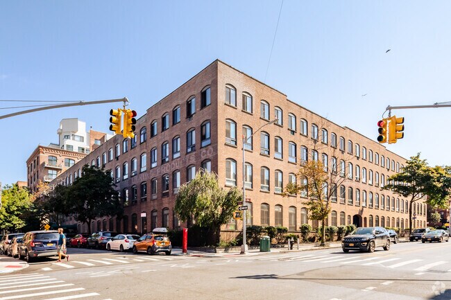 Building Photo - Ansonia Court