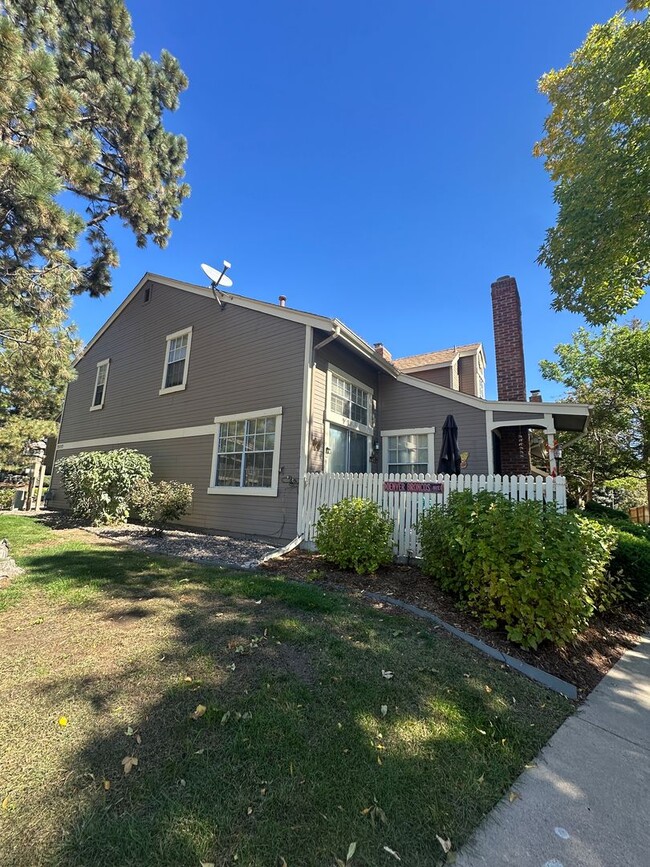 Photo - Townhome in Aurora nearby I-225