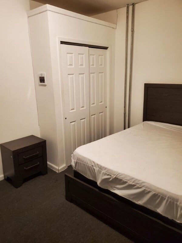 Foto del edificio - 636 E 230th St