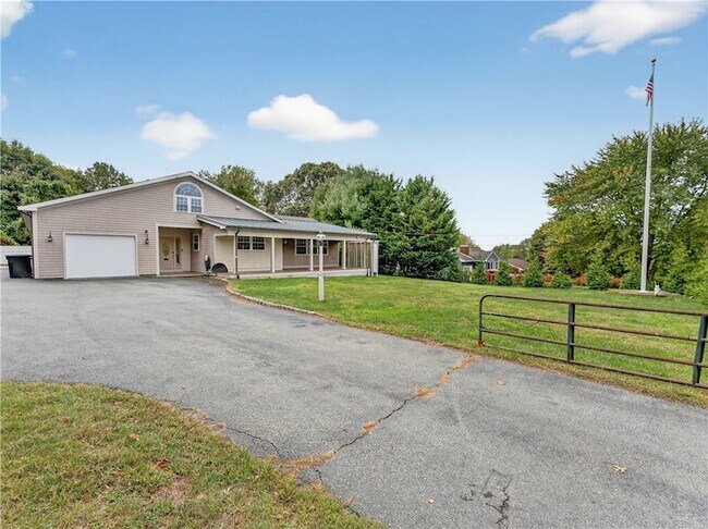 Building Photo - 239 Bulgarmarsh Rd