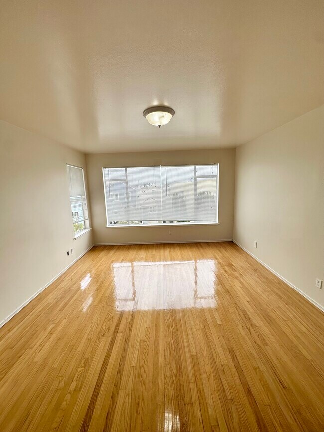 Foto del edificio - 560 26th Ave