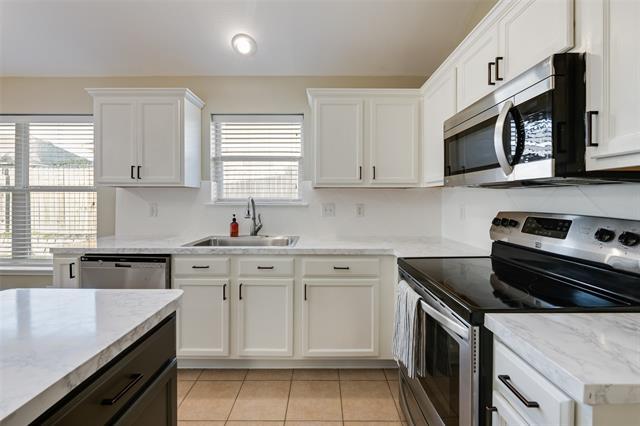 Building Photo - 10408 Nelson Dr