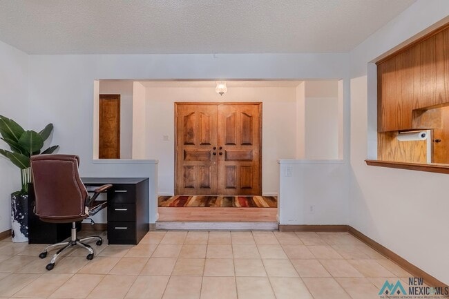 Building Photo - 1433 Eastridge Dr