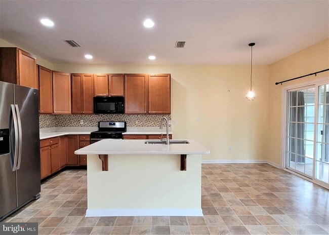 Building Photo - 453 Aston Villa Dr