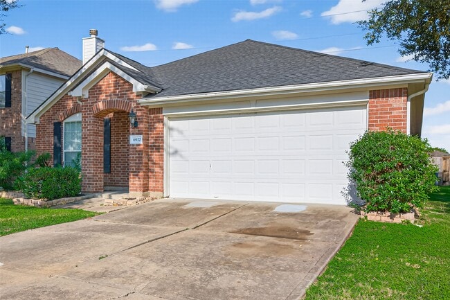 Foto del edificio - 6927 Great Oaks Shadow Dr