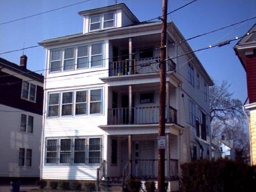 Foto del edificio - 235 Waverly St