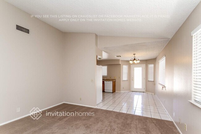 Foto del edificio - 7608 Velvet Canyon Ave