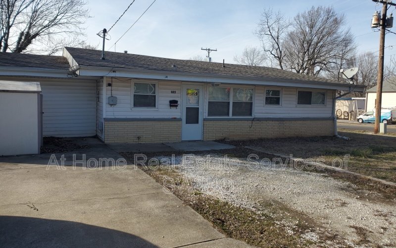 323 N Pine Ave, Republic, MO 65738 Condo for Rent in Republic, MO