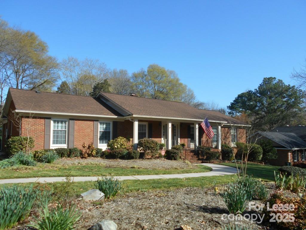 Primary Photo - 1330 E Barden Rd