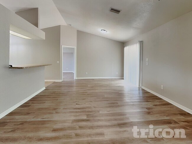 Foto del edificio - 7352 Bolten Ln