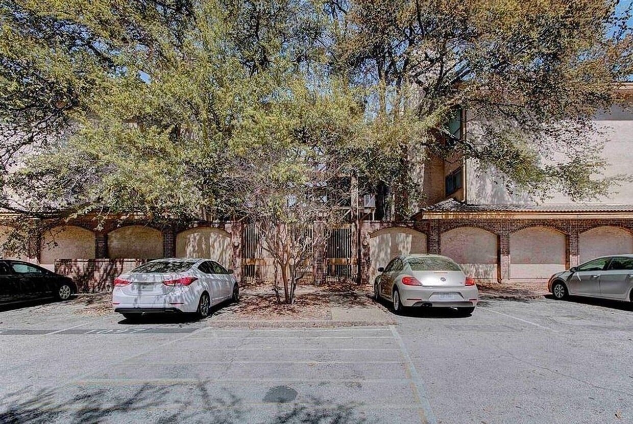 Foto principal - 806 W 24th St