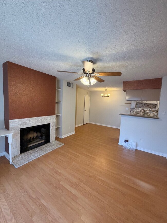 Foto del edificio - 12660 Ashford Point Dr