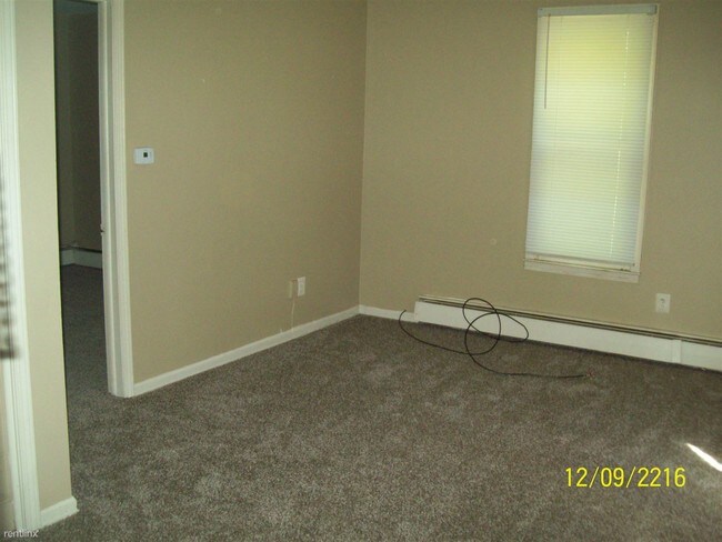 Foto del edificio - 1 br, 1 bath Apartment - 1926 W Court St