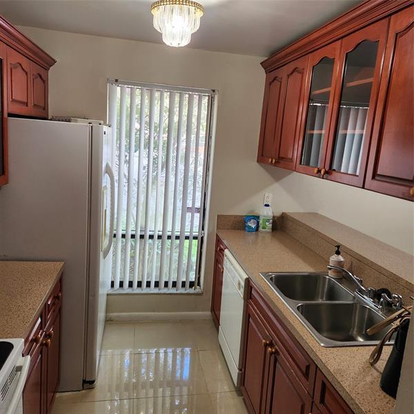 Foto del edificio - 4204 NW 114th Terrace