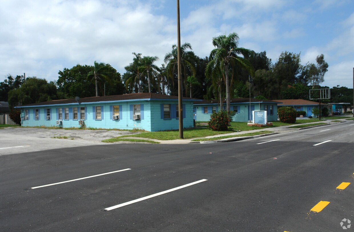 Building Photo - 