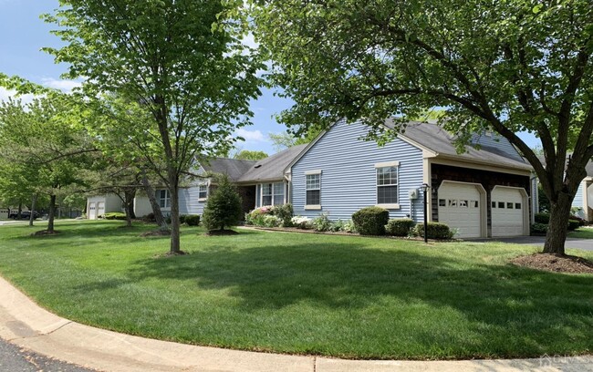 Building Photo - 4 Wexford Dr