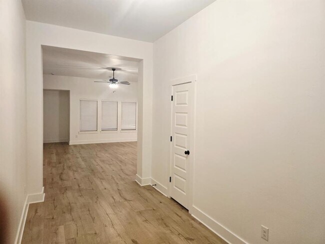 Foto del edificio - 17705 Horne Ln