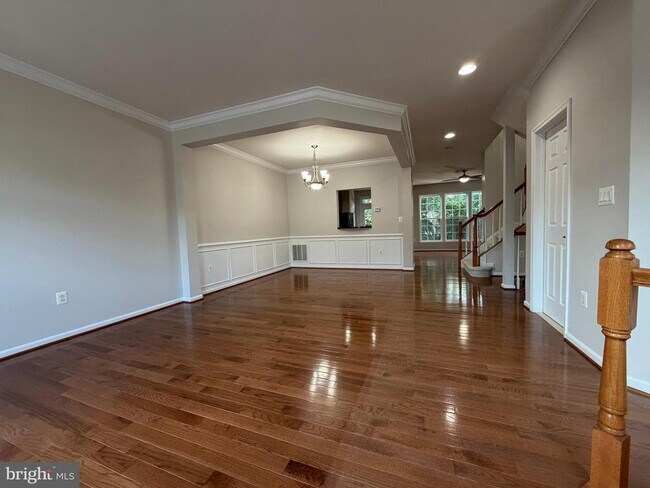 Foto del edificio - 5669 Faircloth Ct