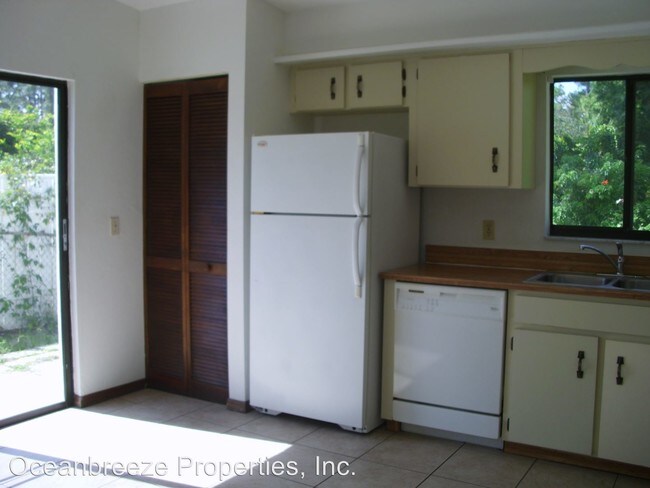 Building Photo - 2346 Fern Palm Dr