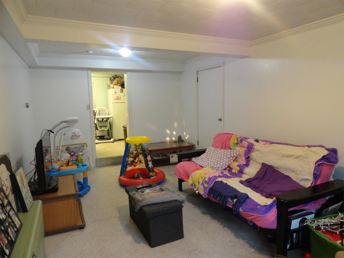 801 23rd St Unit 3, Ambridge, PA 15003 Apartment for Rent in Ambridge