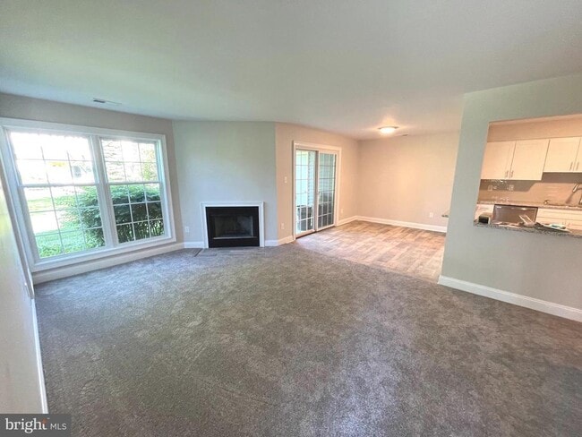 Building Photo - 167 Andover Pl