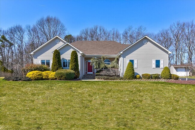 Building Photo - 10 Twin Hill Ct