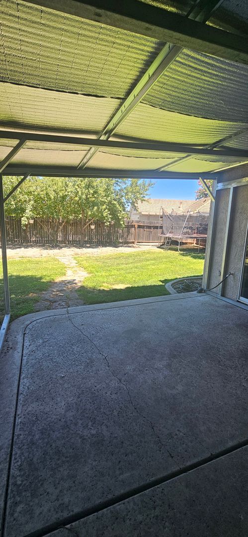 Foto del edificio - 5796 Bridgecross Dr