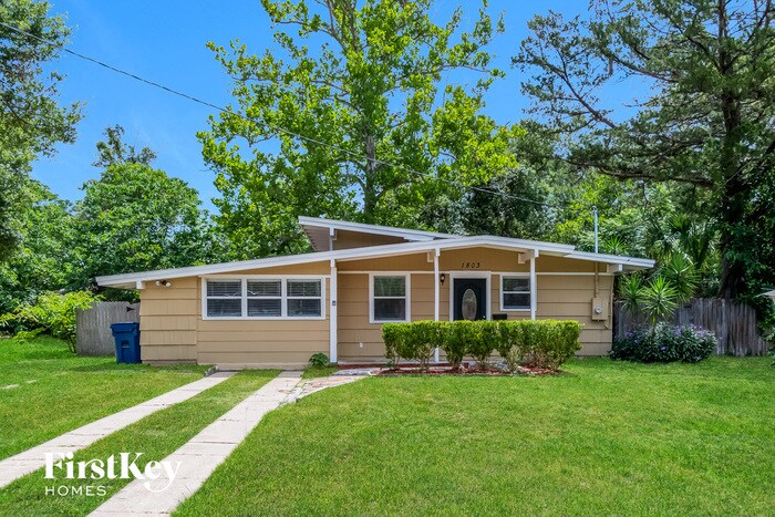 Primary Photo - 1803 Layton Rd