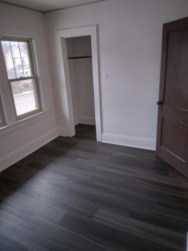 Foto del edificio - 632 W Prospect Ave