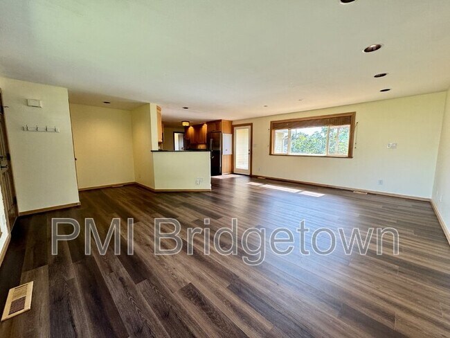 Foto del edificio - 2680 Cambridge St