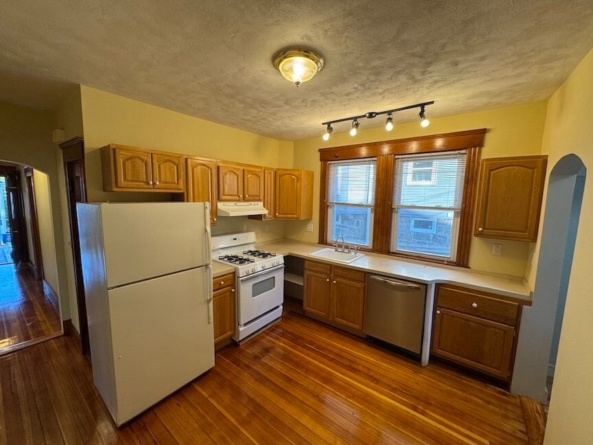 Foto principal - 45 Montvale St