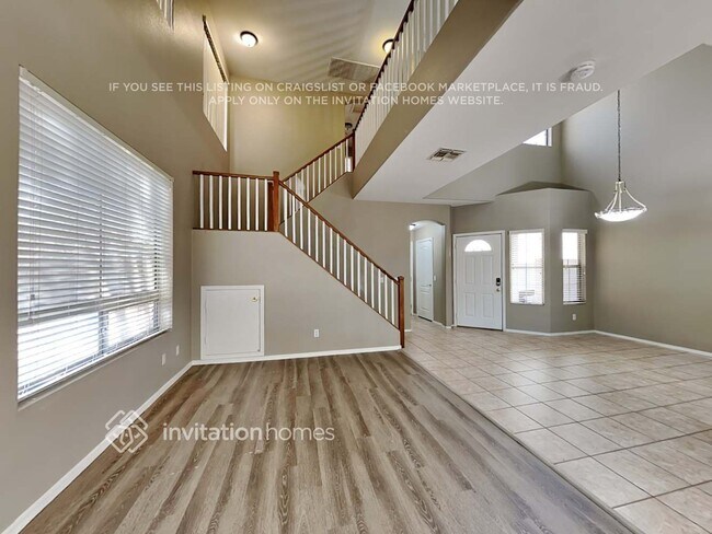 Foto del edificio - 2949 E Kenwood St