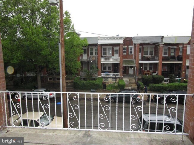 Foto del edificio - 5914 Carpenter St