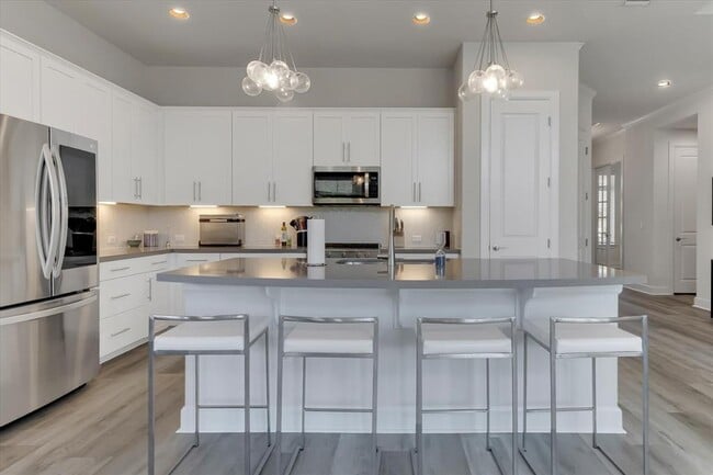 Building Photo - 5820 Harper Park Dr