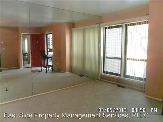 Building Photo - 20913 Sherman Ave