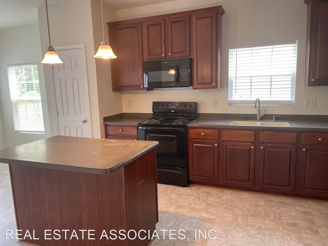 Foto del edificio - 4 br, 2.5 bath House - 4806 Swann's Mill D...