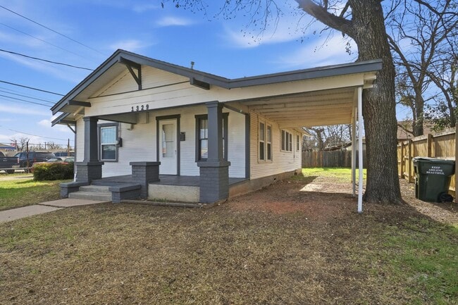 Building Photo - 1329 S 11th St