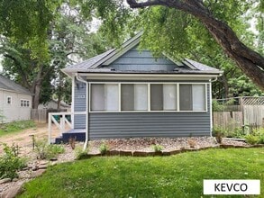 Building Photo - 1113 Laporte Ave