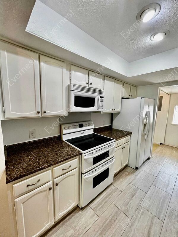 Foto del edificio - 4573 N O'Connor Rd