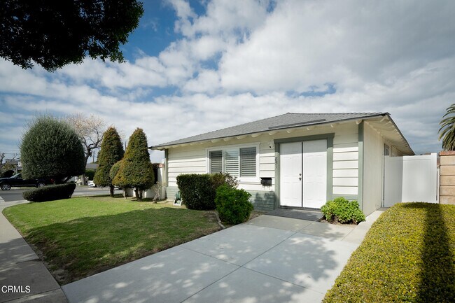 Foto del edificio - 851 Ivywood Dr