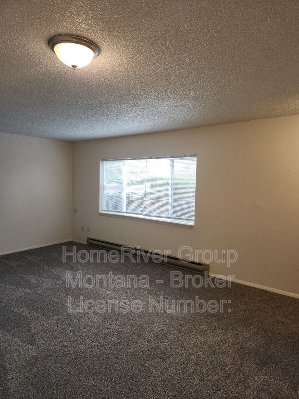 Building Photo - 2131 S 4th St W