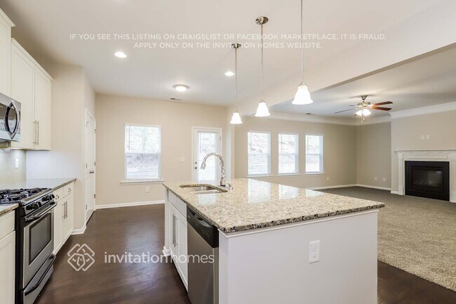 Building Photo - 1366 Wilson Manor Cir SE