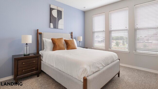 Foto del edificio - 241 N Overlook Dr