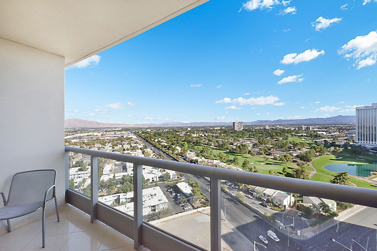 Primary Photo - Turnberry Towers~2 bedroom condo with pano...