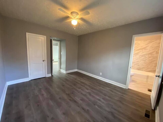 Foto del edificio - 2802 Clearview Ave
