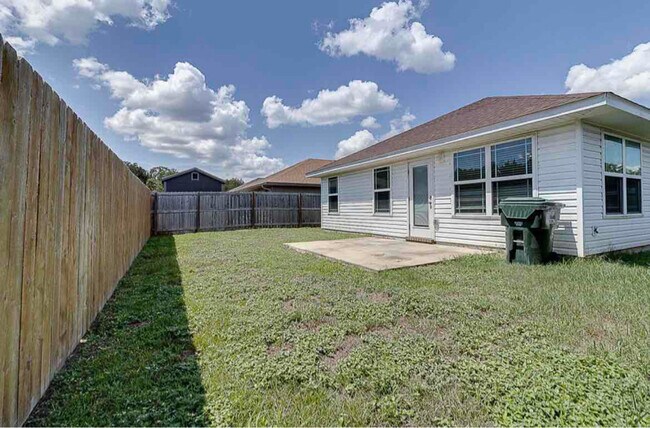 Building Photo - 5069 Carmell Ridge Cir