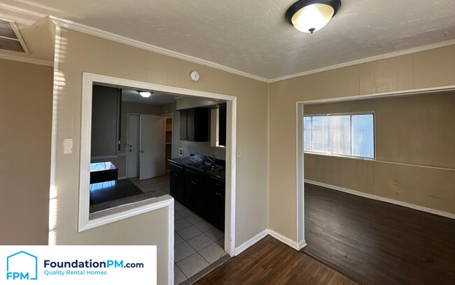 Foto del edificio - 3552 Suzanne Dr