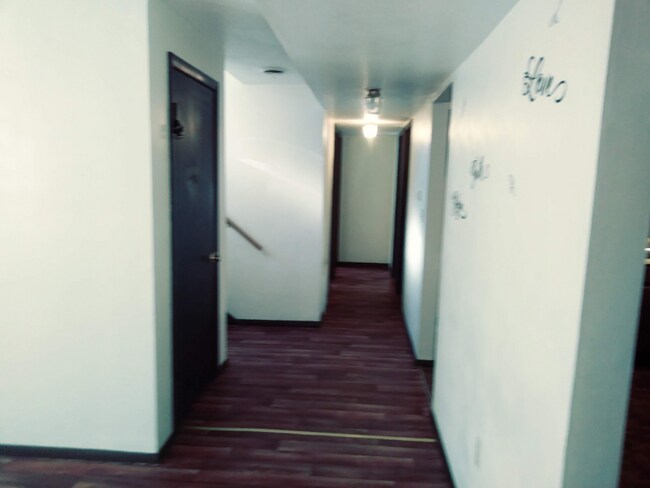 Building Photo - 280 Hyatt Ave