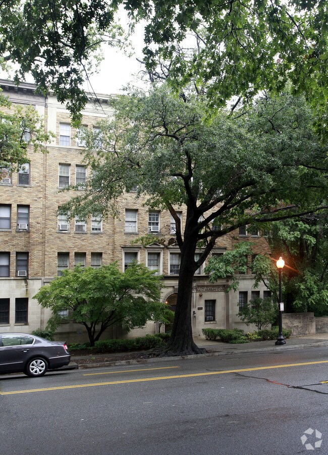 Zenith Apartments Washington Dc Building Photo Zenith Apartments